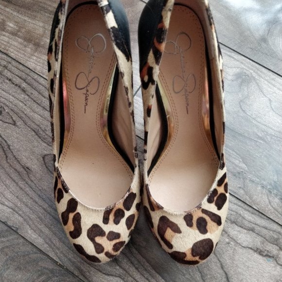 Jessica Simpson - Leopard print heels - Picture 1 of 3